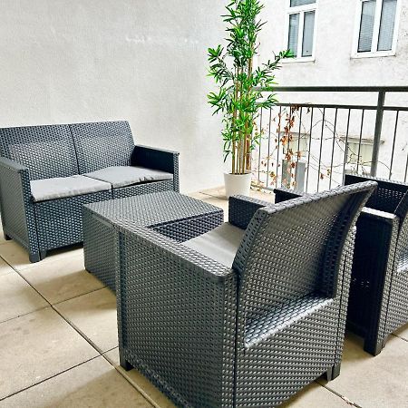 Apartamento 100M2 Flat With Balcony Near Mariahilferstrasse - Free Parking Viena Exterior foto